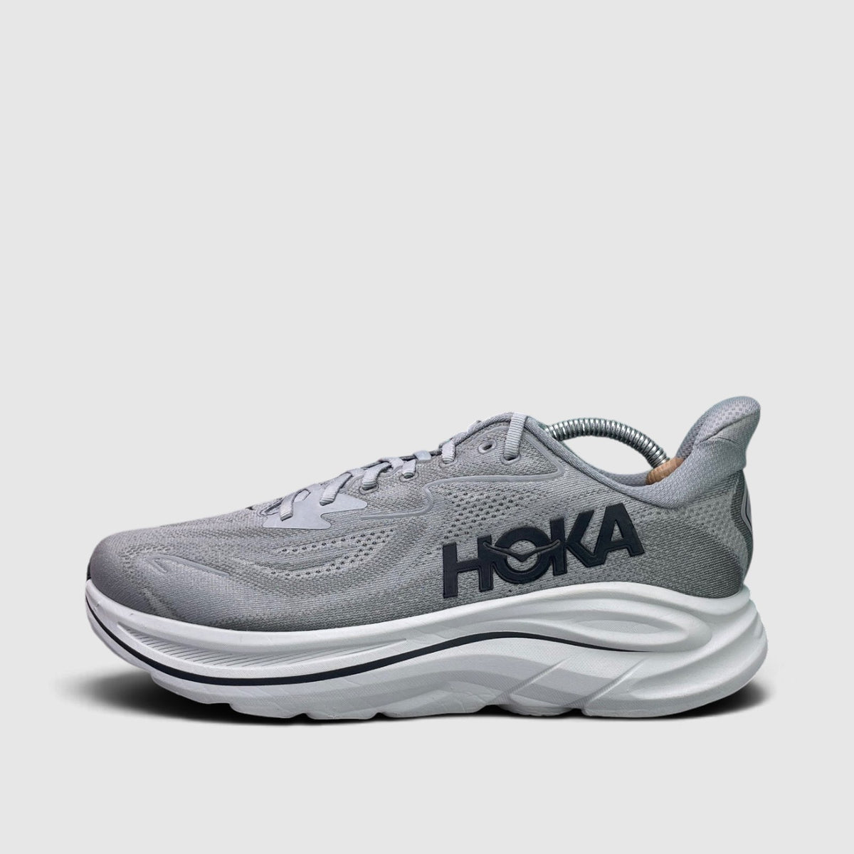 Hoka Clifton 10 Wide, buty sportowe męskie w bardzo dobrym stanie rozmiar 44, boczny profil, lewa strona