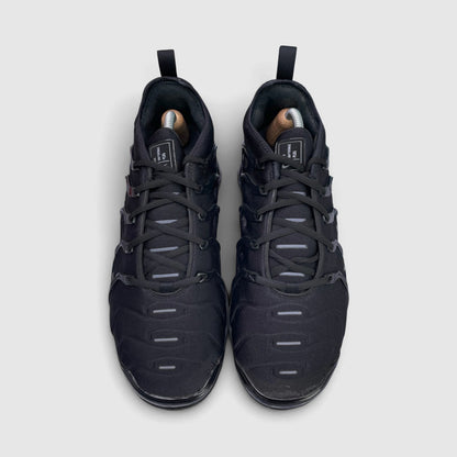 Nike Air VaporMax Plus Triple Black, buty sportowe męskie w bardzo dobrym stanie rozmiar 44, widok z góry