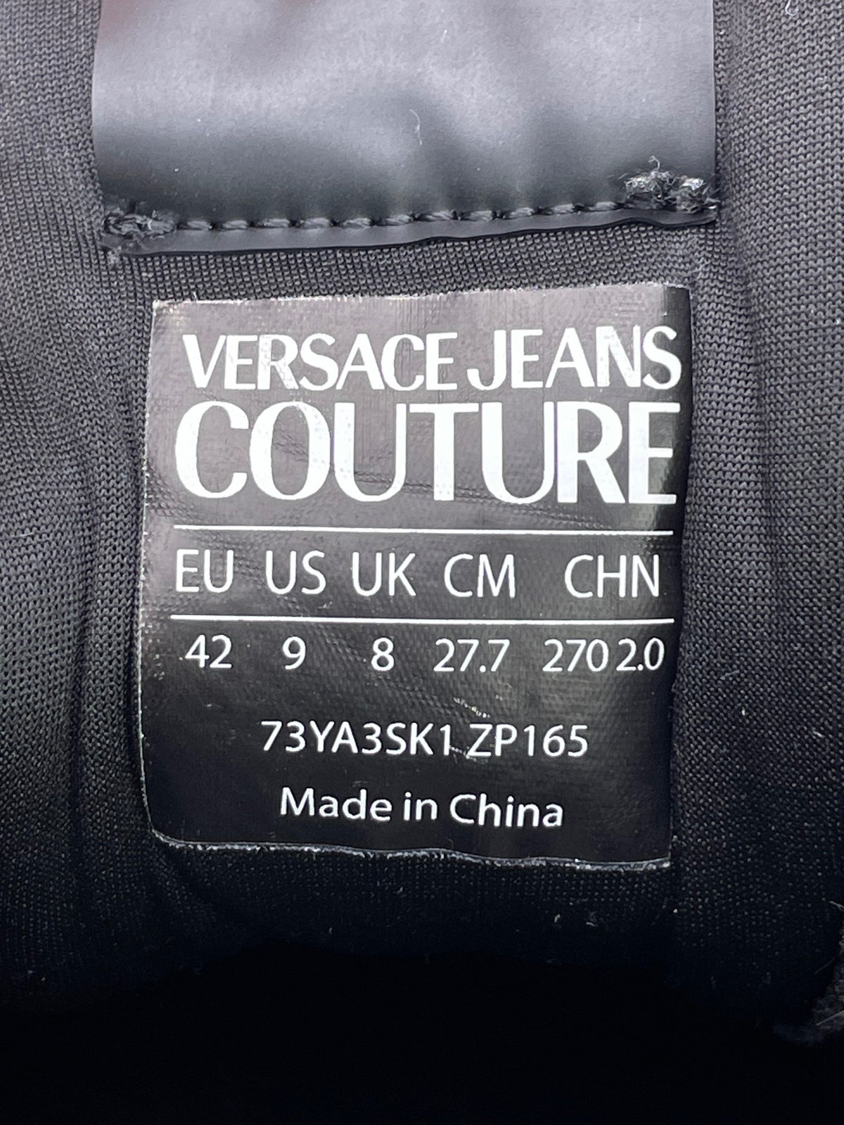 Versace Jeans Couture Sneakers — buty sportowe męskie w bardzo dobrym stanie rozmiar 42, etykieta z kodem modelu 73YA3SK1ZP165