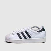 Adidas Superstar II Cloud White Black, buty sportowe damskie w bardzo dobrym stanie rozmiar 38 2/3, boczny profil, prawa strona