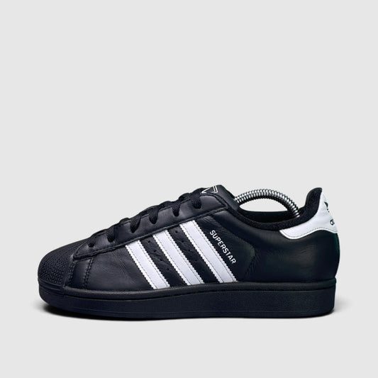 Adidas Superstar II Black White, buty sportowe damskie w bardzo dobrym stanie rozmiar 38, boczny profil, lewa strona