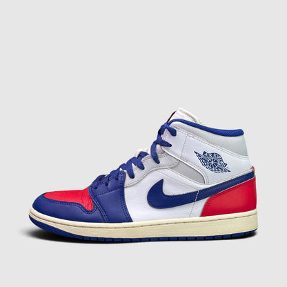 Nike Air Jordan 1 Mid Rare Air, buty sportowe męskie w bardzo dobrym stanie rozmiar 45, boczny profil, prawa strona