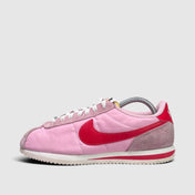 Nike Cortez TXT Soft Pink, buty sportowe damskie w bardzo dobrym stanie rozmiar 39, boczny profil, lewa strona