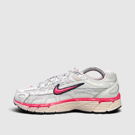 Nike P-6000, buty sportowe damskie w dobrym stanie rozmiar 38.5, boczny profil, lewa strona