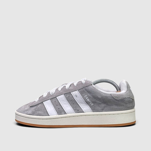Adidas Campus 00s Grey, buty sportowe męskie w bardzo dobrym stanie rozmiar 42 2/3, boczny profil, lewa strona