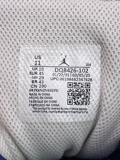Nike Air Jordan 1 Mid Rare Air, buty sportowe męskie w bardzo dobrym stanie rozmiar 45, etykieta z kodem modelu DQ8426-102
