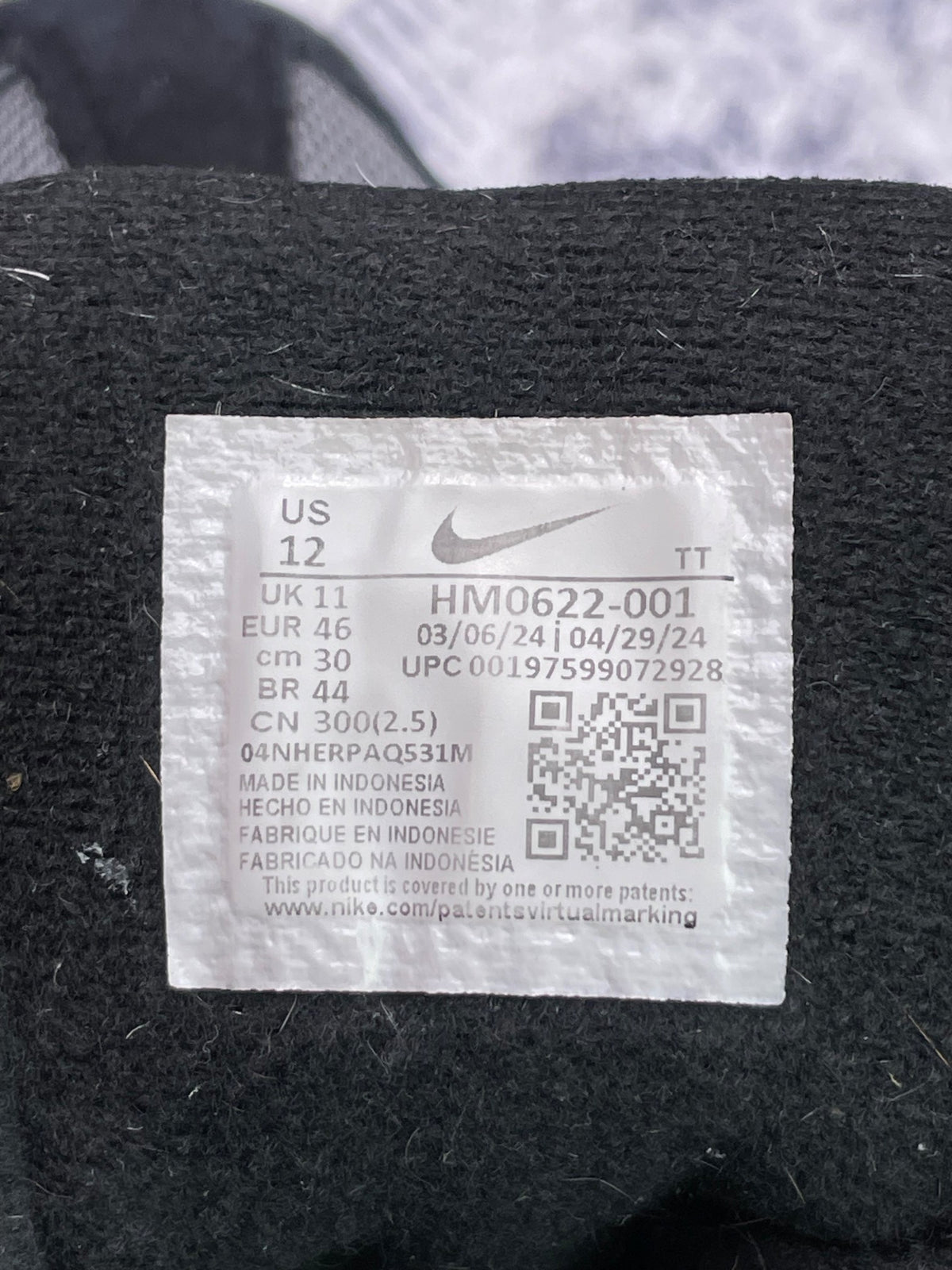 Nike Air Max 95 Vapor Green, buty sportowe męskie w bardzo dobrym stanie rozmiar 46, etykieta z kodem modelu HM0622-001