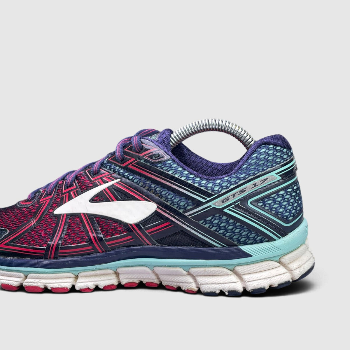 Brooks Running Shoe, buty sportowe damskie w bardzo dobrym stanie rozmiar 42.5, boczny profil, lewa strona