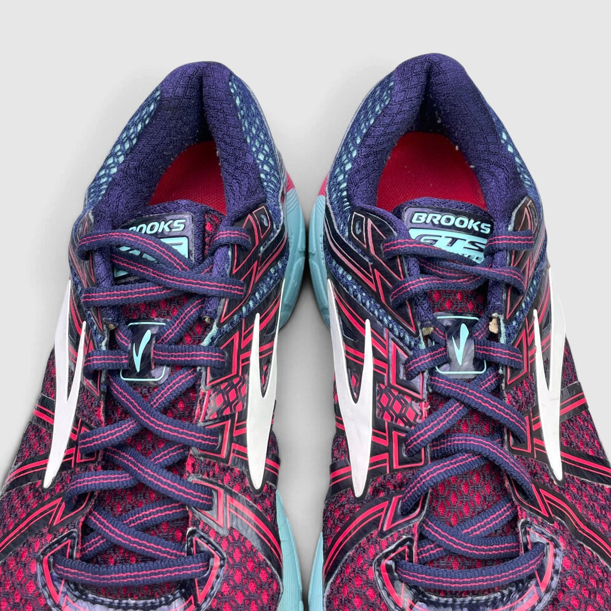 Brooks Running Shoe, buty sportowe damskie w bardzo dobrym stanie rozmiar 42.5, widok z góry