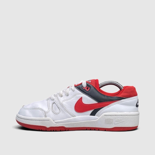 Nike Full Force, buty sportowe damskie w bardzo dobrym stanie rozmiar 36.5, boczny profil, lewa strona