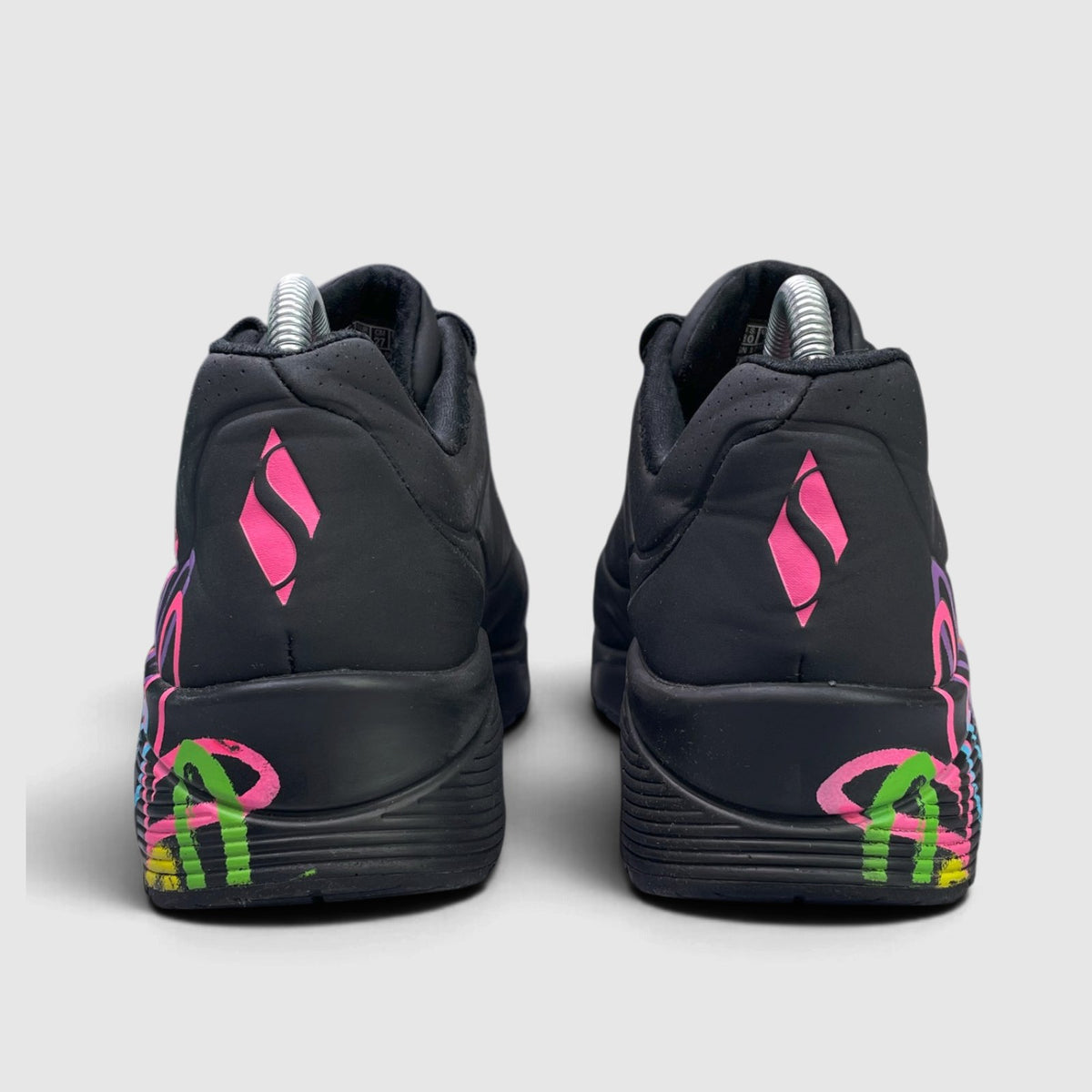 Skechers Uno, buty sportowe damskie w bardzo dobrym stanie rozmiar 40, widok z tyłu