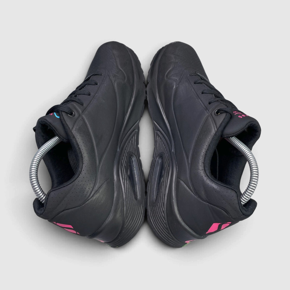 Skechers Uno, buty sportowe damskie w bardzo dobrym stanie rozmiar 40, widok z góry