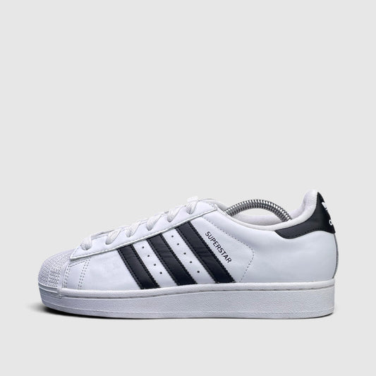 Adidas Superstar II, buty sportowe damskie w bardzo dobrym stanie rozmiar 39 1/3, boczny profil, lewa strona