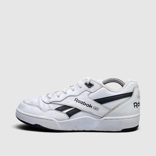 Reebok BB 4000 II, buty sportowe damskie w bardzo dobrym stanie rozmiar 37, boczny profil, lewa strona