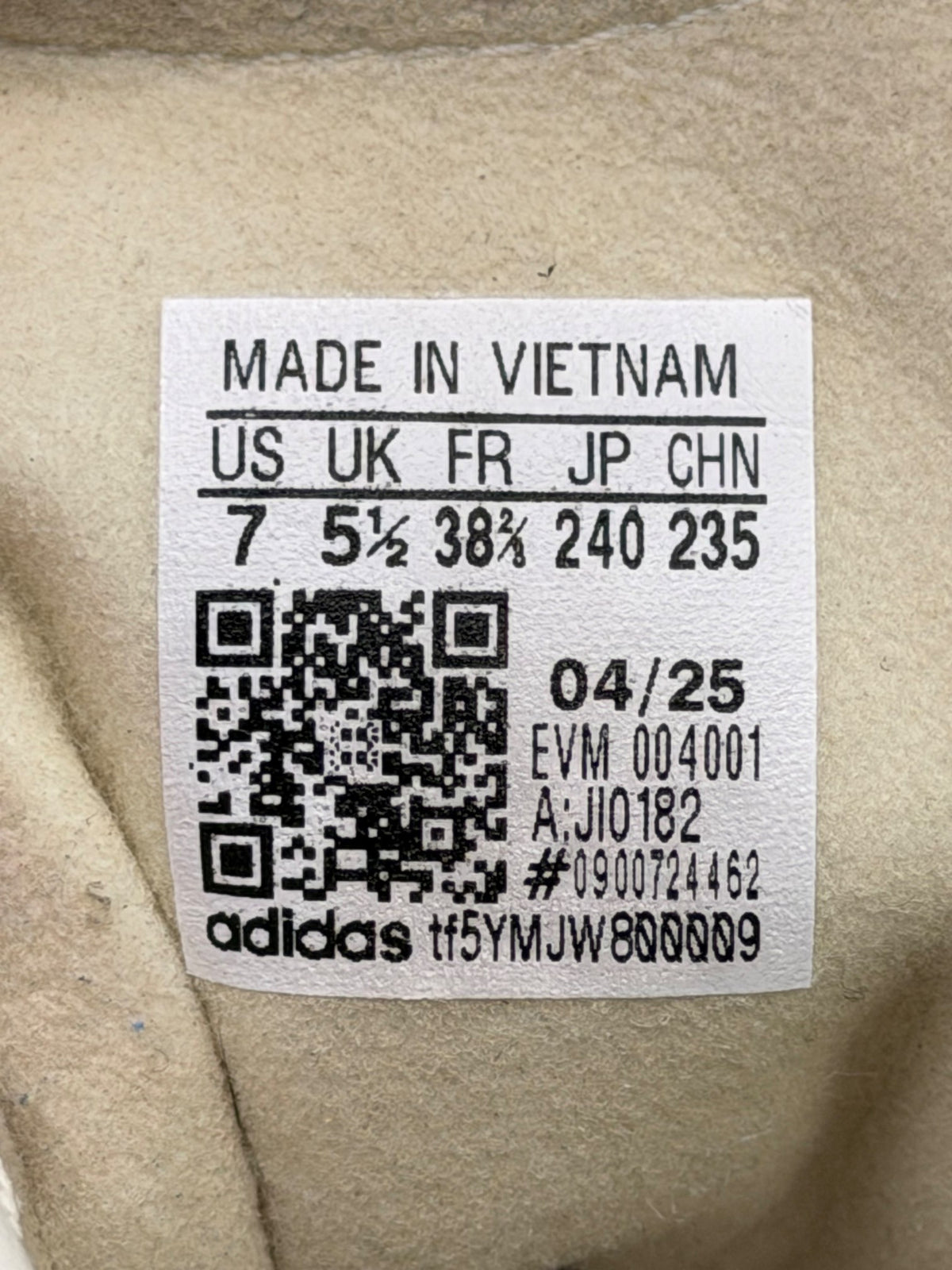 Adidas Tokyo, buty sportowe damskie w bardzo dobrym stanie rozmiar 38 2/3, etykieta z kodem modelu JI0182