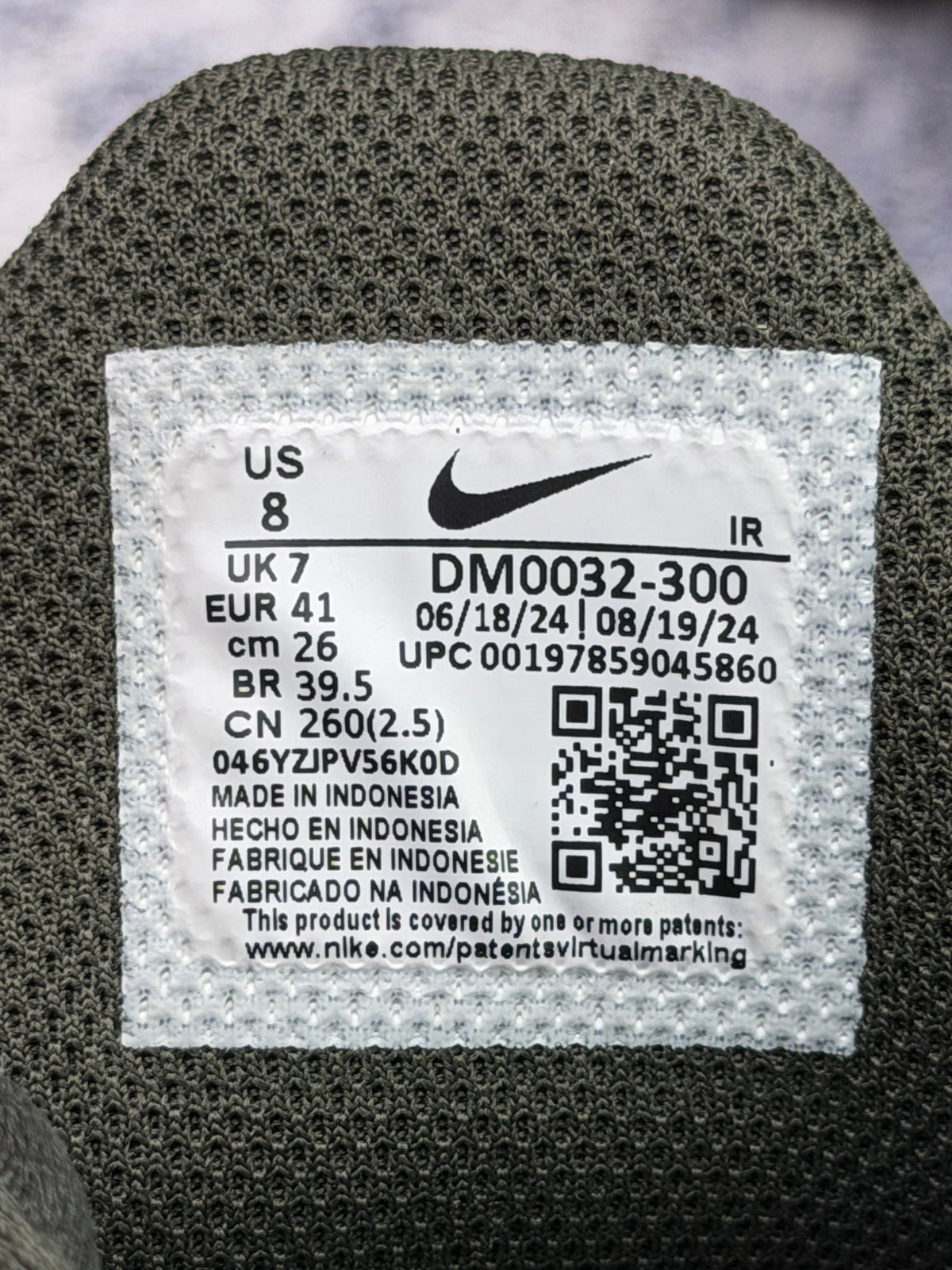 Nike Air Max Plus Sequoia Cargo Khaki, buty sportowe męskie w bardzo dobrym stanie rozmiar 41, etykieta z kodem modelu DM0032-300