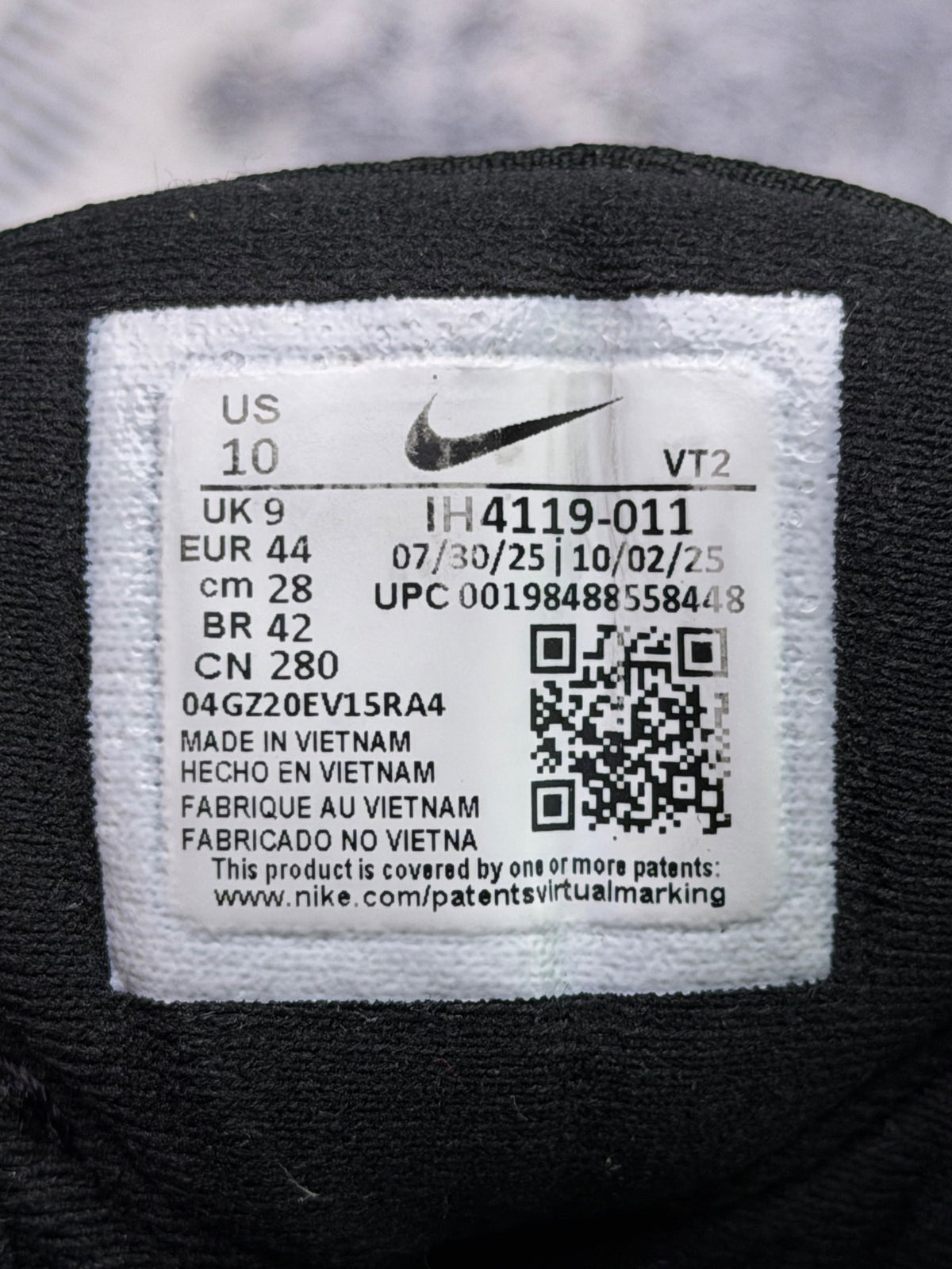 Nike Air Max Dn8 Laser Orange, buty sportowe męskie w bardzo dobrym stanie rozmiar 44, etykieta z kodem modelu IH4119-011
