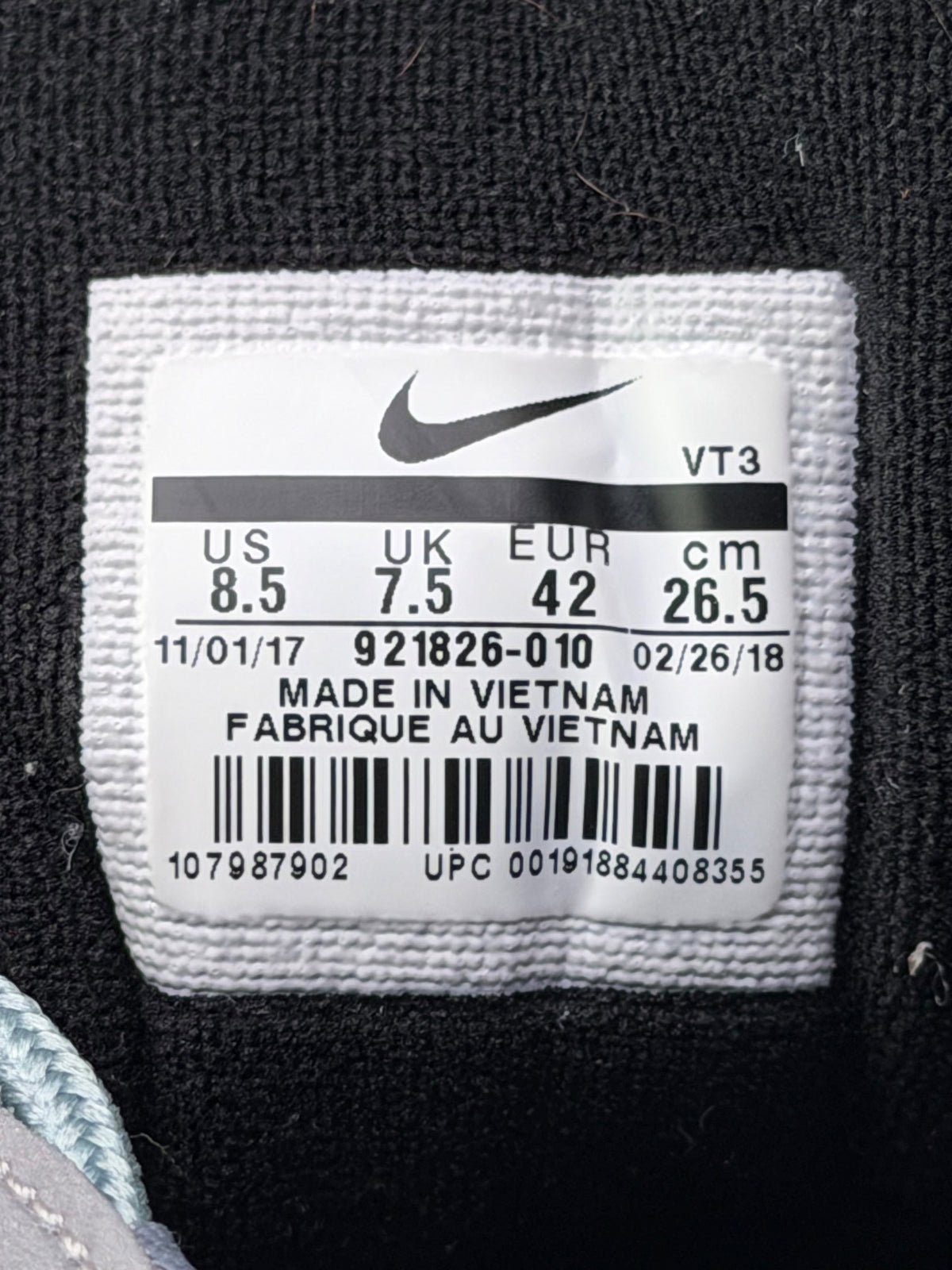 Nike Air Max 97, buty sportowe męskie w bardzo dobrym stanie rozmiar 42, etykieta z kodem modelu 921826-010