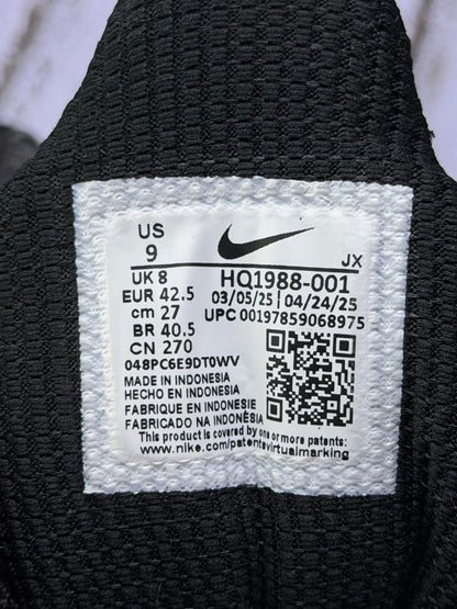 Nike Shox R4 Triple Black, buty sportowe męskie w bardzo dobrym stanie rozmiar 42.5, etykieta z kodem modelu HQ1988-001