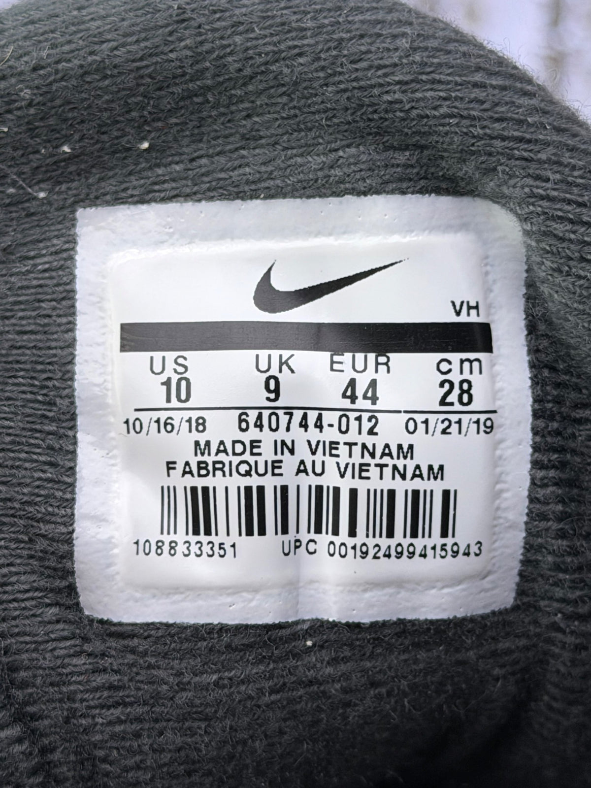 Nike Air Max 98 Team Orange, buty sportowe męskie w bardzo dobrym stanie rozmiar 44, etykieta z kodem modelu 640744-012