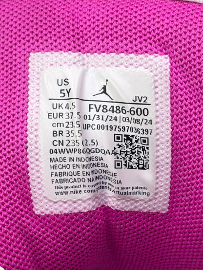 Nike Air Jordan 1 Low Fire Pink, buty sportowe damskie w bardzo dobrym stanie rozmiar 37.5, etykieta z kodem modelu FV8486-600