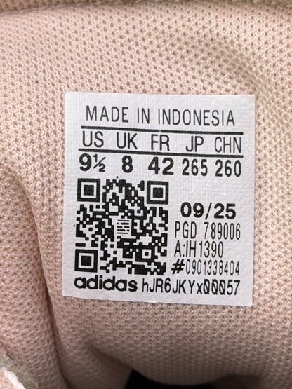Adidas Breaknet Sleek, buty sportowe damskie w bardzo dobrym stanie rozmiar 42, etykieta z kodem modelu IH1390