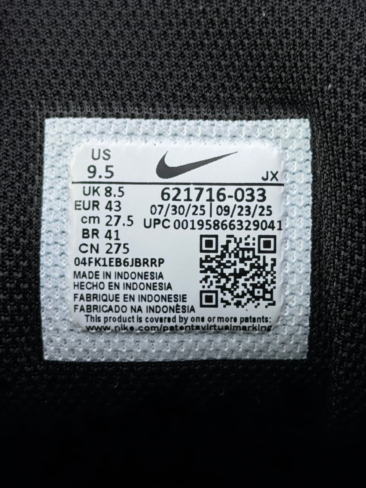 Nike Reax 8 TR Black White, buty sportowe męskie w bardzo dobrym stanie rozmiar 43, etykieta z kodem modelu 621716-033