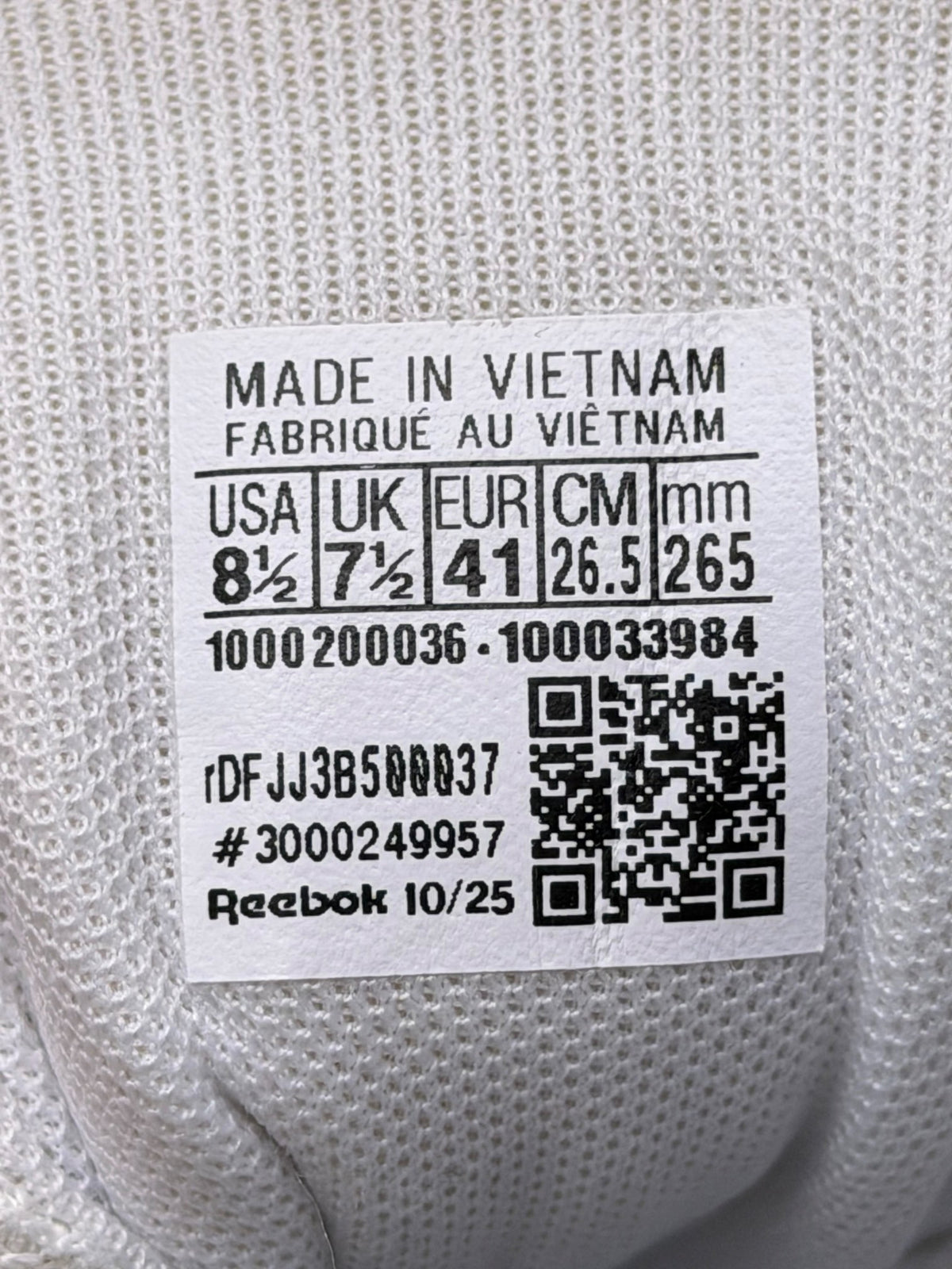 Reebok Court Advance, buty sportowe męskie w bardzo dobrym stanie rozmiar 41, etykieta z kodem modelu 100033984