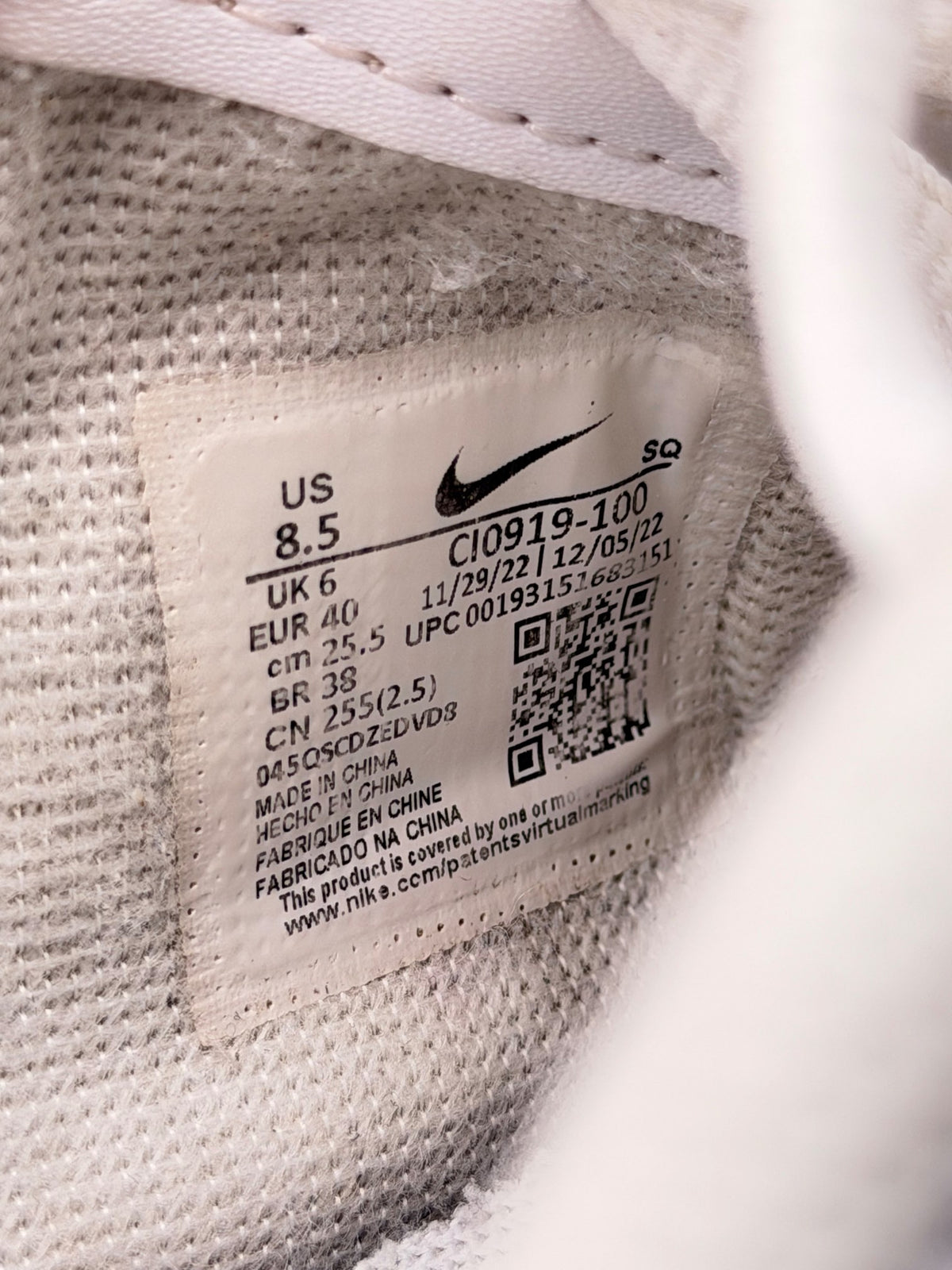 Nike Air Force 1 Low Shadow Triple White, buty sportowe damskie w bardzo dobrym stanie rozmiar 40, etykieta z kodem modelu CI0919-100