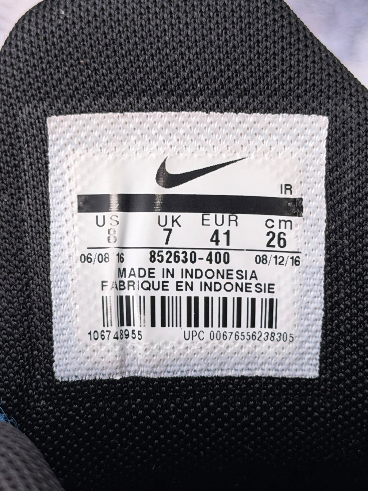 Nike Air Max Plus, buty sportowe męskie w bardzo dobrym stanie rozmiar 41, etykieta z kodem modelu 852630-400
