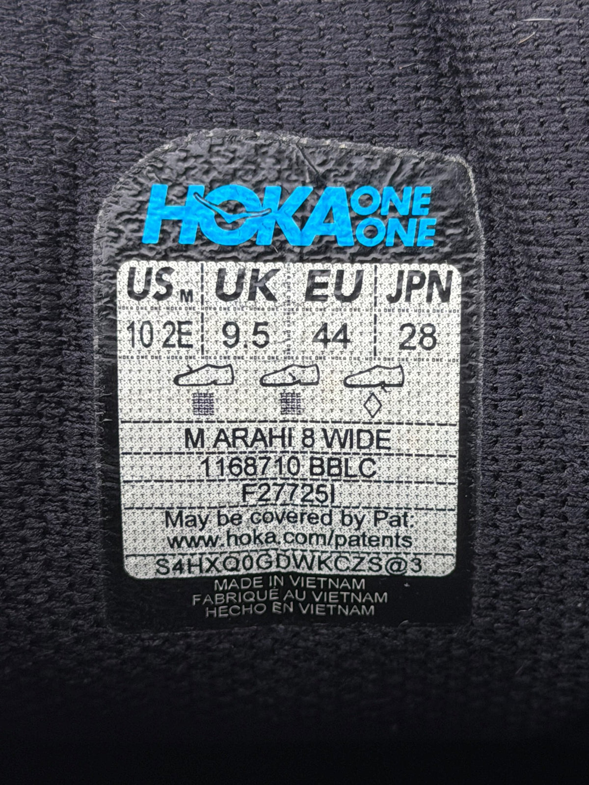 Hoka Arahi 8 Wide, buty sportowe męskie w bardzo dobrym stanie rozmiar 44, etykieta z kodem modelu 1168710BBLC