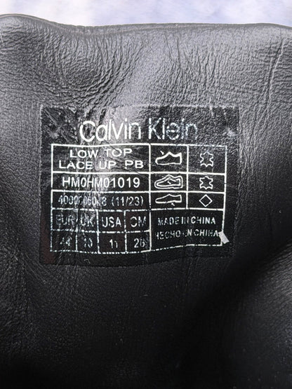 Calvin Klein Leather Sneakers, buty sportowe męskie w bardzo dobrym stanie rozmiar 44, etykieta z kodem modelu HM0HM01019