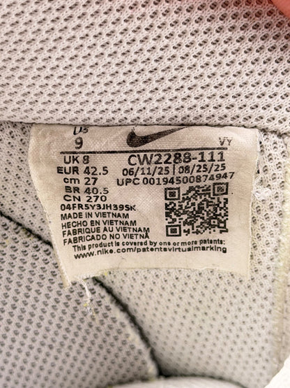 Nike Air Force 1 Low Triple White, buty sportowe męskie w bardzo dobrym stanie rozmiar 42.5, etykieta z kodem modelu CW2288-111