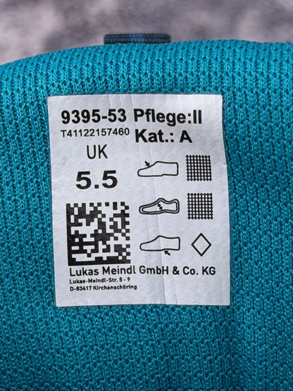 Meindl Gore-Tex Boots, śniegowce damskie w bardzo dobrym stanie rozmiar 38.5, etykieta z kodem modelu 9395-53