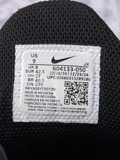 Nike Air Max Plus Triple Black, buty sportowe męskie w bardzo dobrym stanie rozmiar 42.5, etykieta z kodem modelu 604133-050