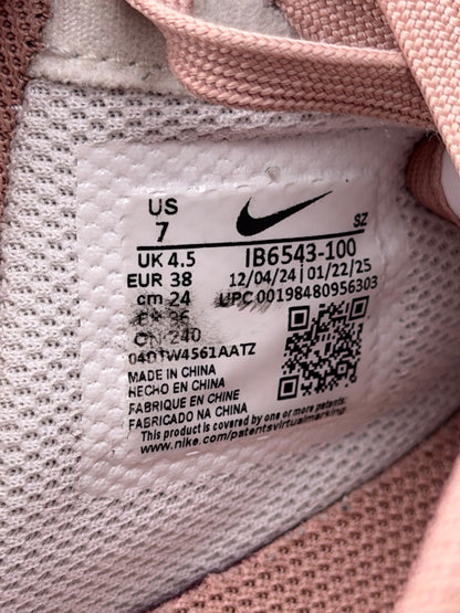 Nike Air Force 1 '07 Mini Jewel, buty sportowe damskie w bardzo dobrym stanie rozmiar 38, etykieta z kodem modelu IB6543-100