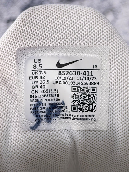 Nike Air Max Plus, buty sportowe męskie w bardzo dobrym stanie rozmiar 42, etykieta z kodem modelu 852630-411