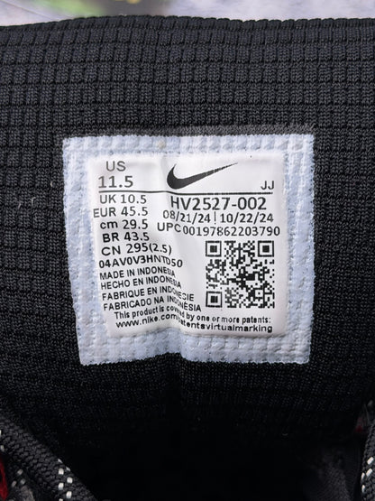 Nike Zoom Vomero 5 Bred, buty sportowe męskie w bardzo dobrym stanie rozmiar 45.5, etykieta z kodem modelu HV2527-002