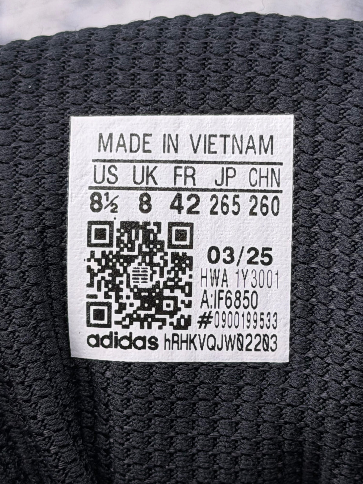 Adidas Climacool 1 Black Red, buty sportowe męskie w bardzo dobrym stanie rozmiar 42, etykieta z kodem modelu IF6850