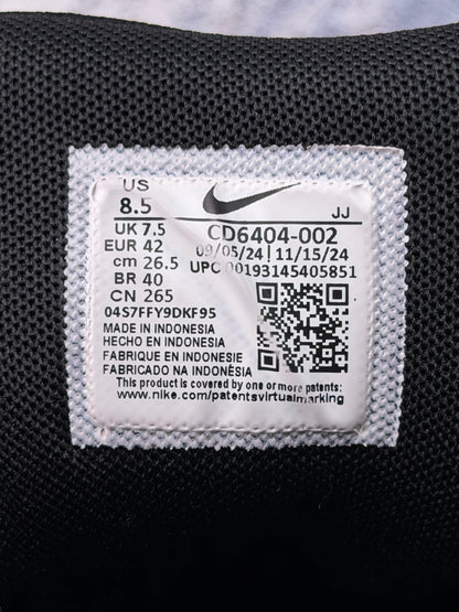 Nike P-6000 Black, buty sportowe męskie w bardzo dobrym stanie rozmiar 42, etykieta z kodem modelu CD6404-002