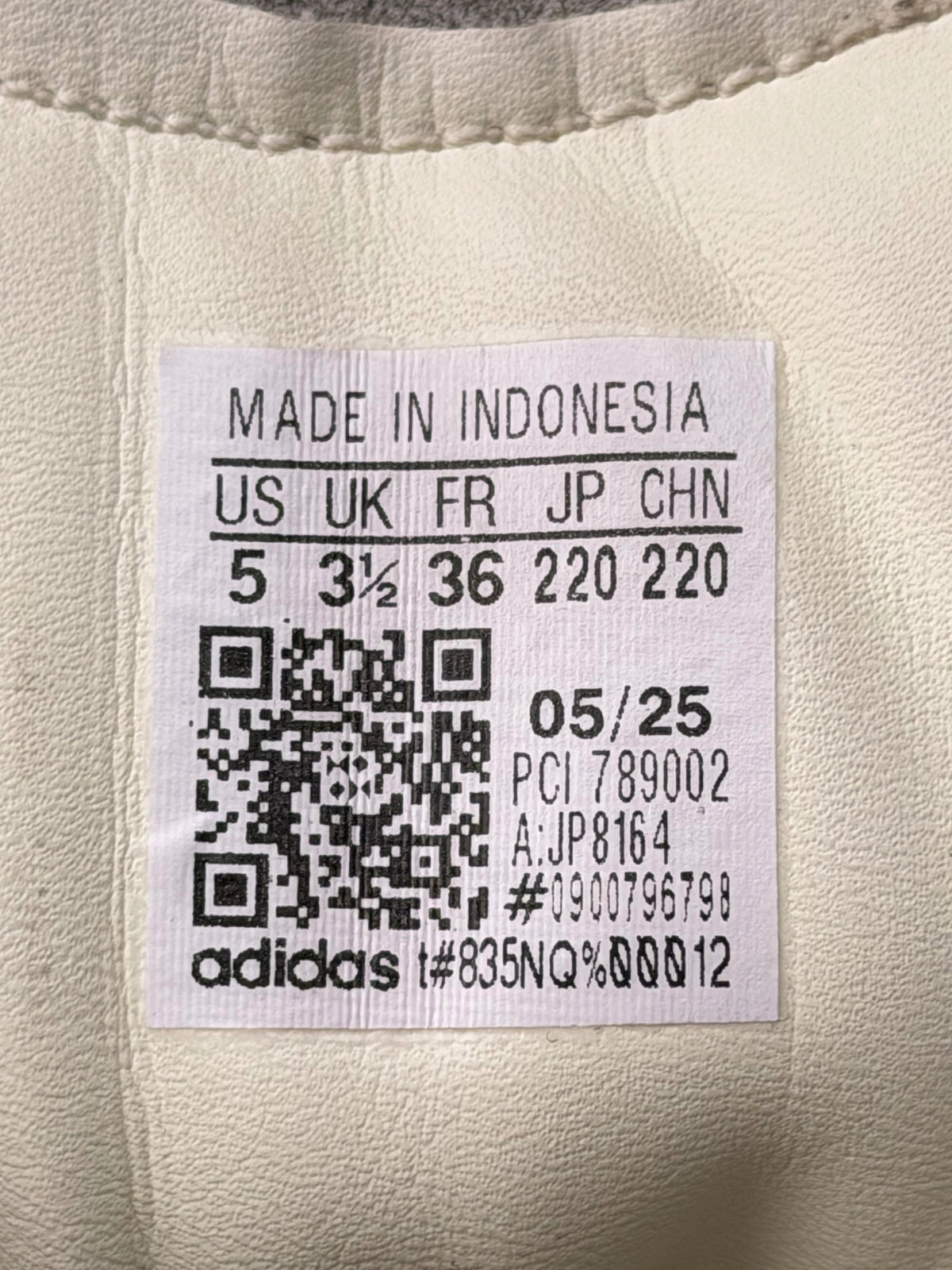 Adidas Superstar II Cow Print, buty sportowe damskie w bardzo dobrym stanie rozmiar 36, etykieta z kodem modelu JP8164