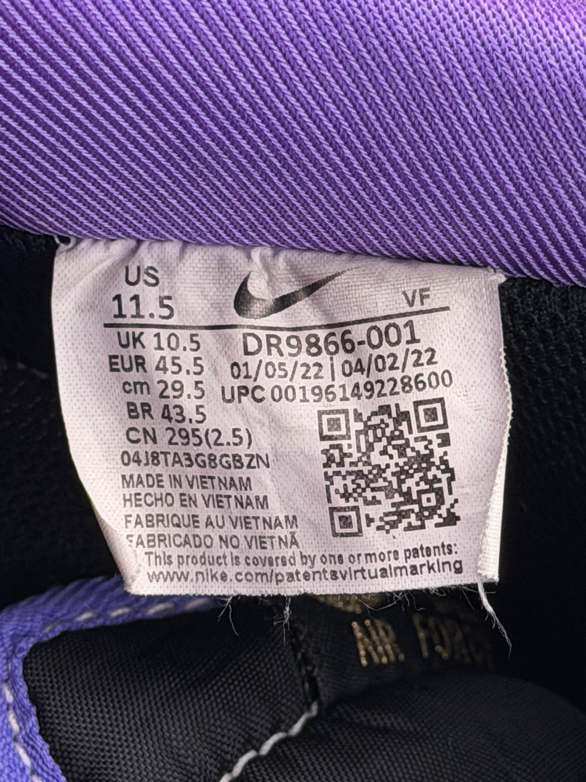 Nike Air Force 1 Low World Champ - Lakers, buty sportowe męskie w bardzo dobrym stanie rozmiar 45.5, etykieta z kodem modelu DR9866-001