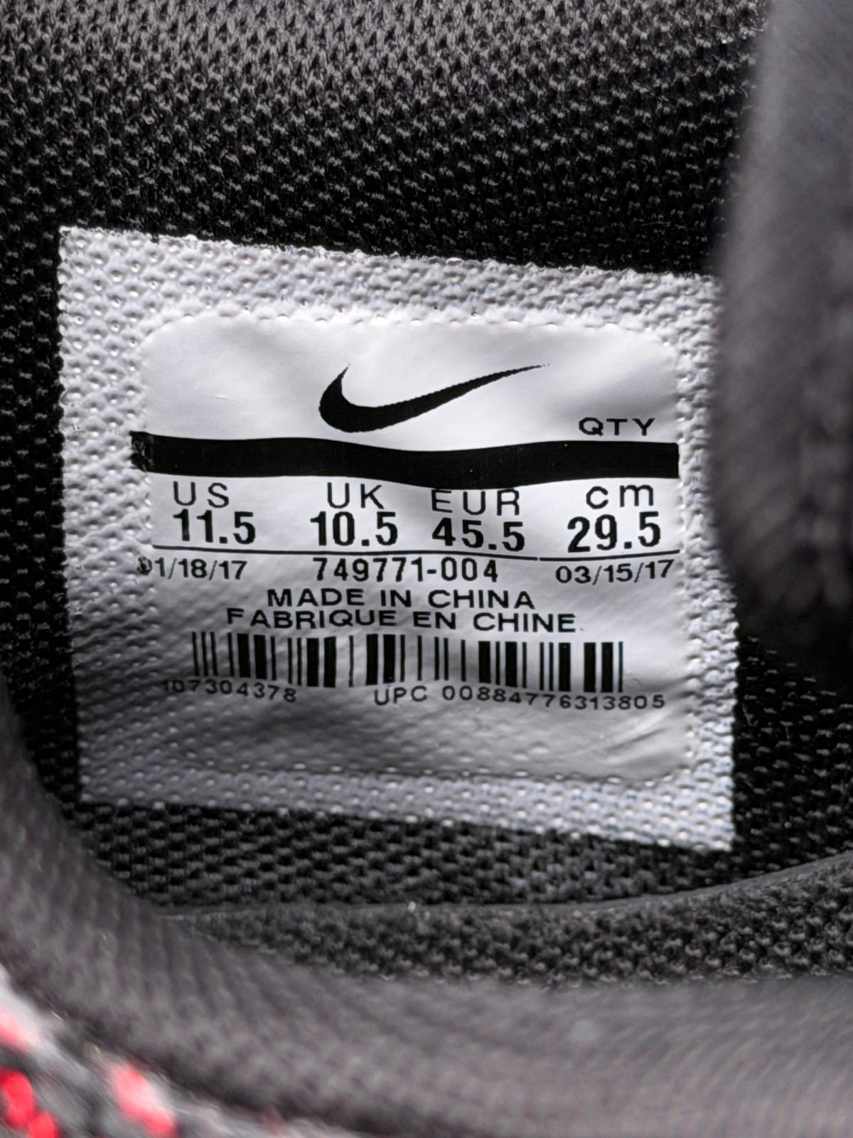Nike Air Max 95 Essential, buty sportowe męskie w bardzo dobrym stanie rozmiar 45.5, etykieta z kodem modelu 749771-004