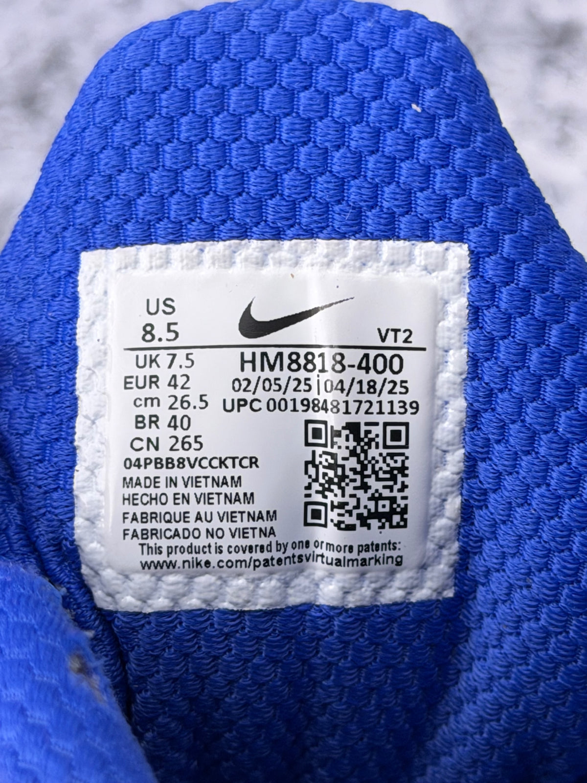 Nike Air Max TL 2.5 Hyper Royal, buty sportowe męskie w bardzo dobrym stanie rozmiar 42, etykieta z kodem modelu HM8818-400