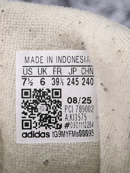 Adidas Superstar II, buty sportowe damskie w bardzo dobrym stanie rozmiar 39 1/3, etykieta z kodem modelu KI3575