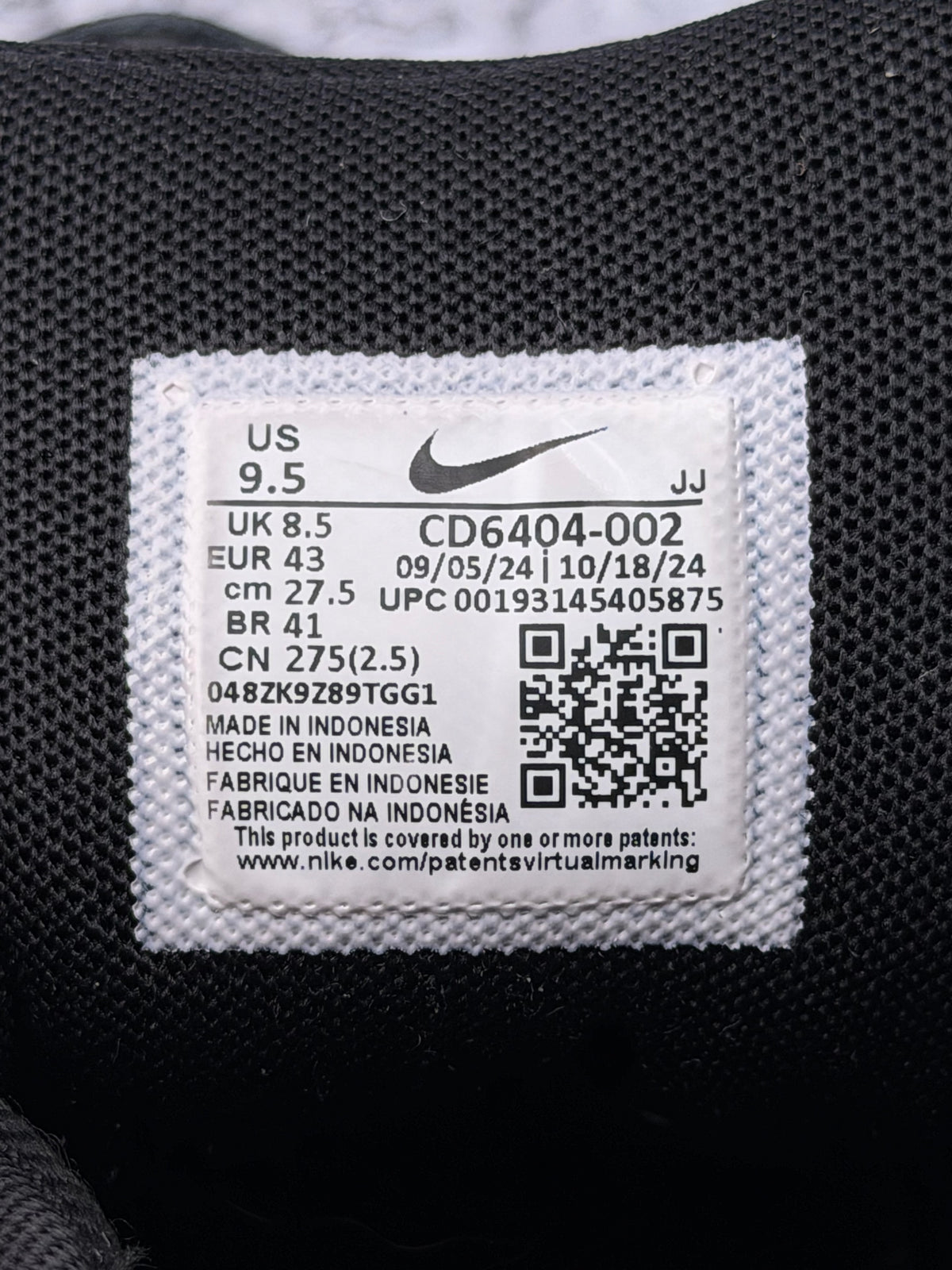 Nike P-6000 Black, buty sportowe męskie w bardzo dobrym stanie rozmiar 43, etykieta z kodem modelu CD6404-002
