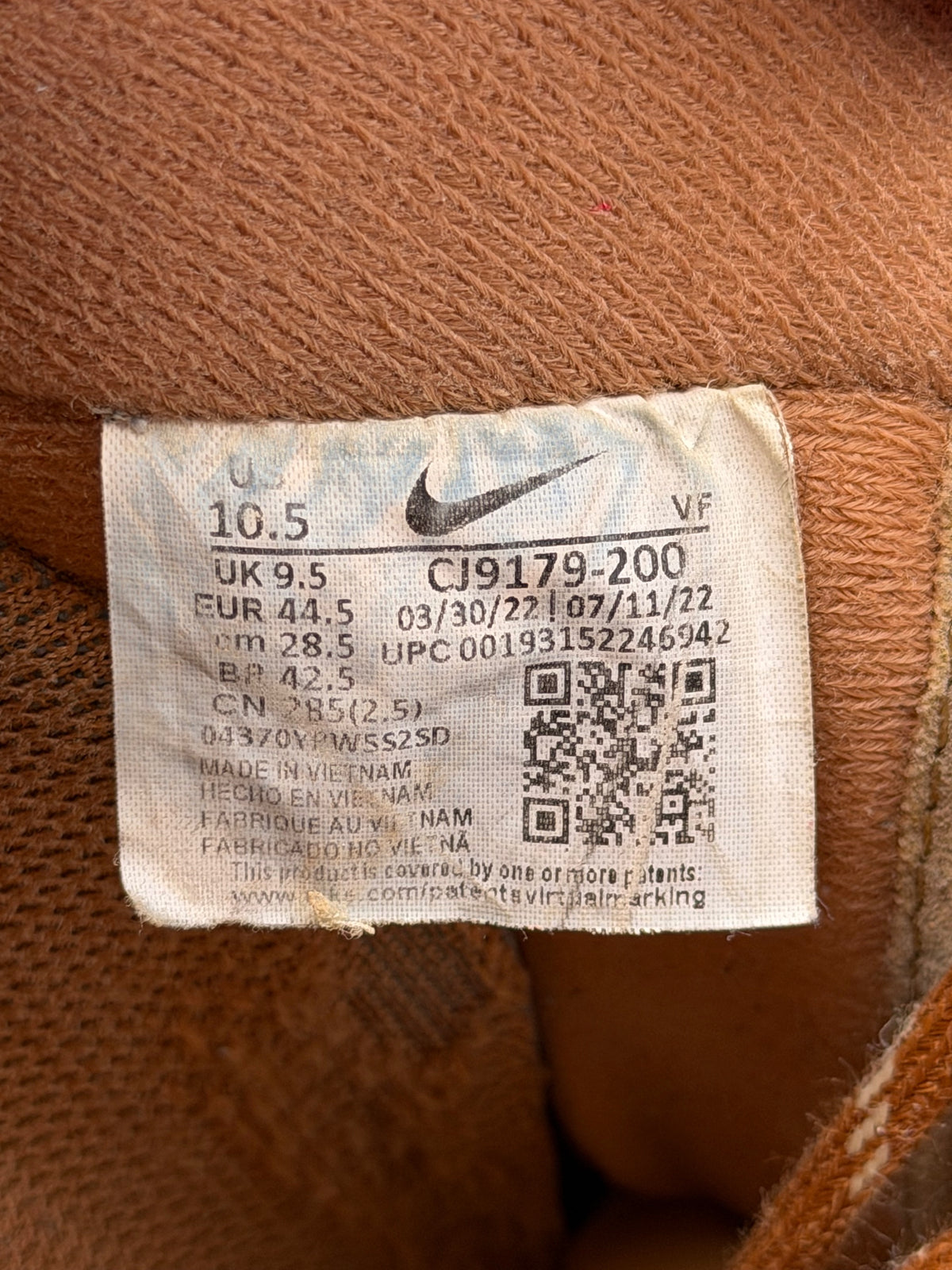 Nike Air Force 1 '07 WB Flax, buty sportowe męskie w bardzo dobrym stanie rozmiar 44.5, etykieta z kodem modelu CJ9179-200