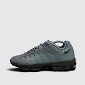Nike Air Max 95 Ultra Caution Strip, buty sportowe męskie w bardzo dobrym stanie rozmiar 42, boczny profil, lewa strona