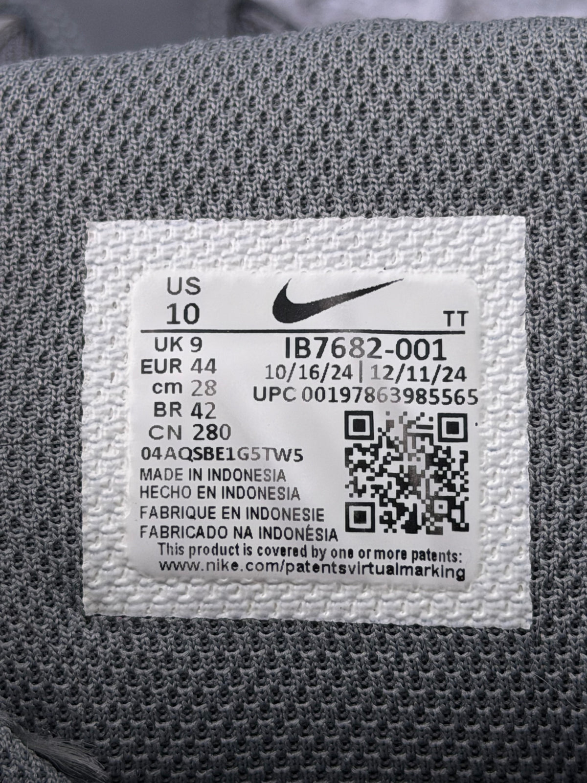 Nike Air Max 95 Cool Grey Psychic Blue, buty sportowe męskie w bardzo dobrym stanie rozmiar 44, etykieta z kodem modelu IB7682-001