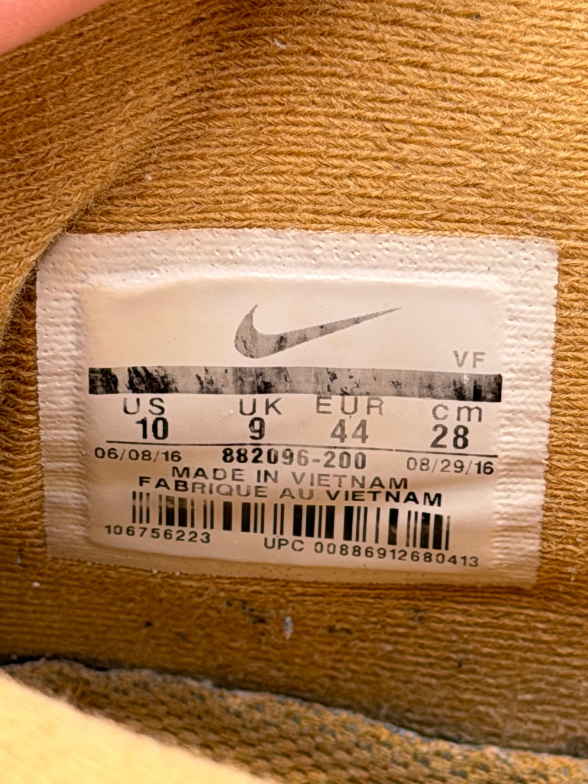 Nike Air Force 1 High Flax, buty sportowe męskie w bardzo dobrym stanie rozmiar 44, etykieta z kodem modelu 882096-200